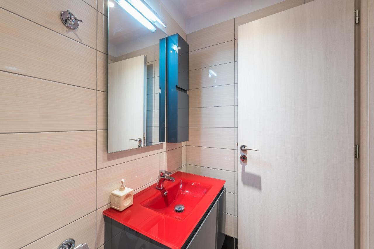 An Impressive 2 Bdr Apt In Glyfada Aten Exteriör bild