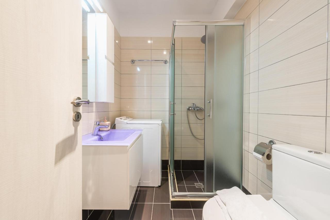 An Impressive 2 Bdr Apt In Glyfada Aten Exteriör bild